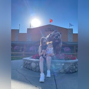 Meet your Posher, Brea